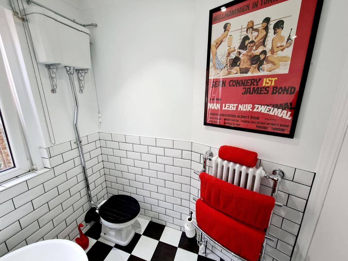 Southsea Royale James Bond 3 Bed Cool Penthouse, Seafront Parking 포츠머스 외부 사진