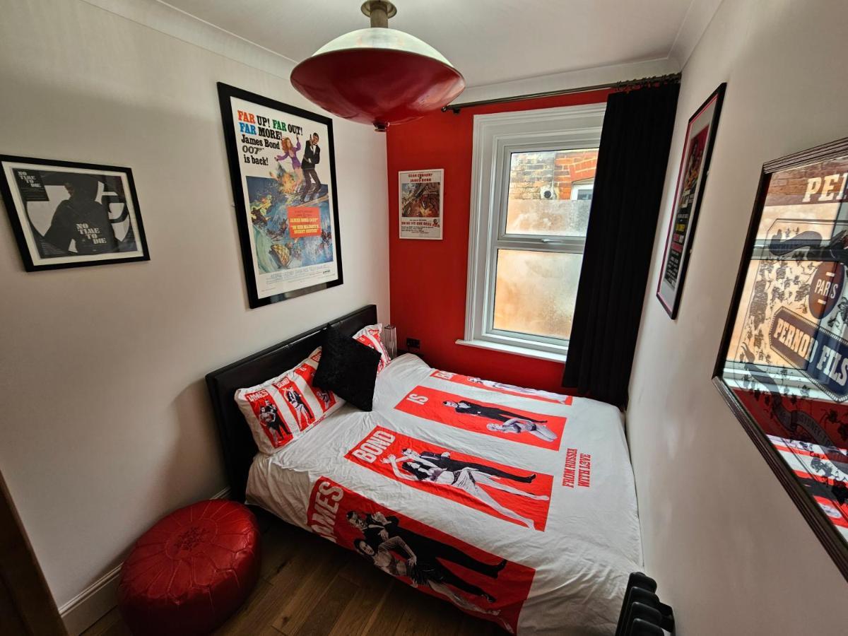 Southsea Royale James Bond 3 Bed Cool Penthouse, Seafront Parking 포츠머스 외부 사진