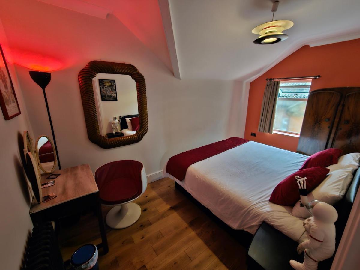 Southsea Royale James Bond 3 Bed Cool Penthouse, Seafront Parking 포츠머스 외부 사진