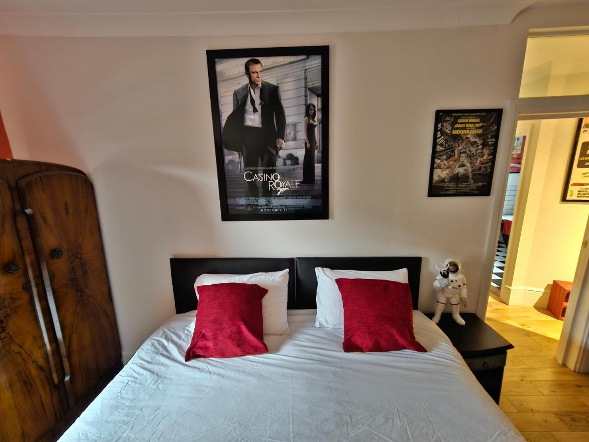 Southsea Royale James Bond 3 Bed Cool Penthouse, Seafront Parking 포츠머스 외부 사진