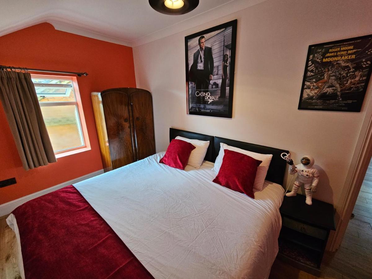 Southsea Royale James Bond 3 Bed Cool Penthouse, Seafront Parking 포츠머스 외부 사진