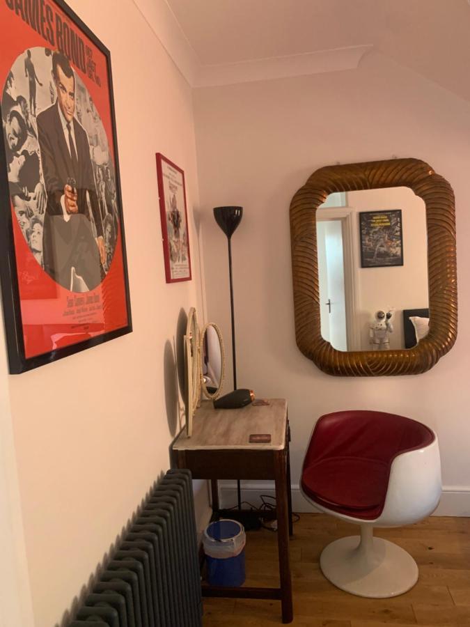 Southsea Royale James Bond 3 Bed Cool Penthouse, Seafront Parking 포츠머스 외부 사진